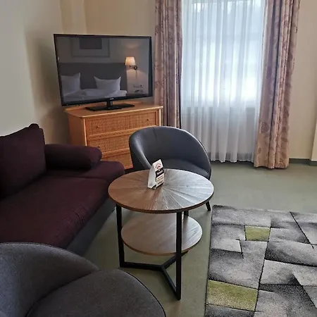 Am Wariner Hotel Warin
