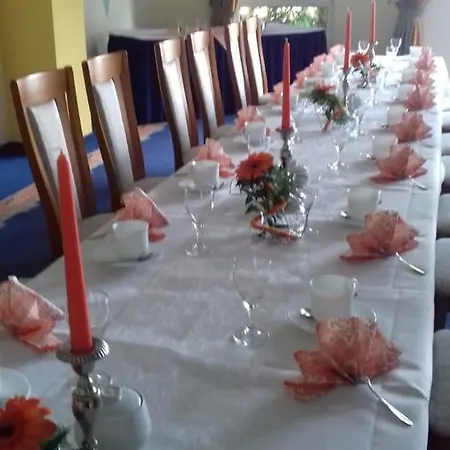 Am Wariner Hotel Warin