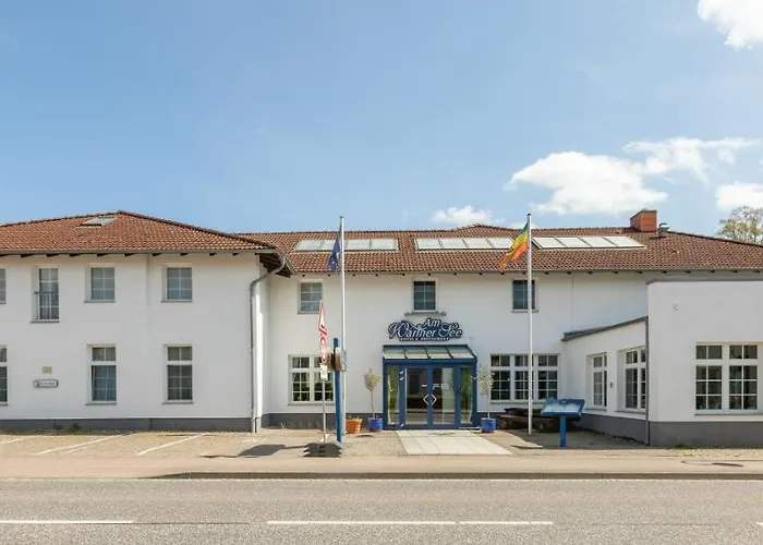 Hotel Am Wariner 3*